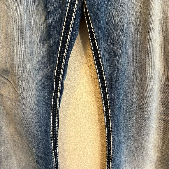 Rock Revival Dark Blue Denim with White Stitching - Picture 7 of 15